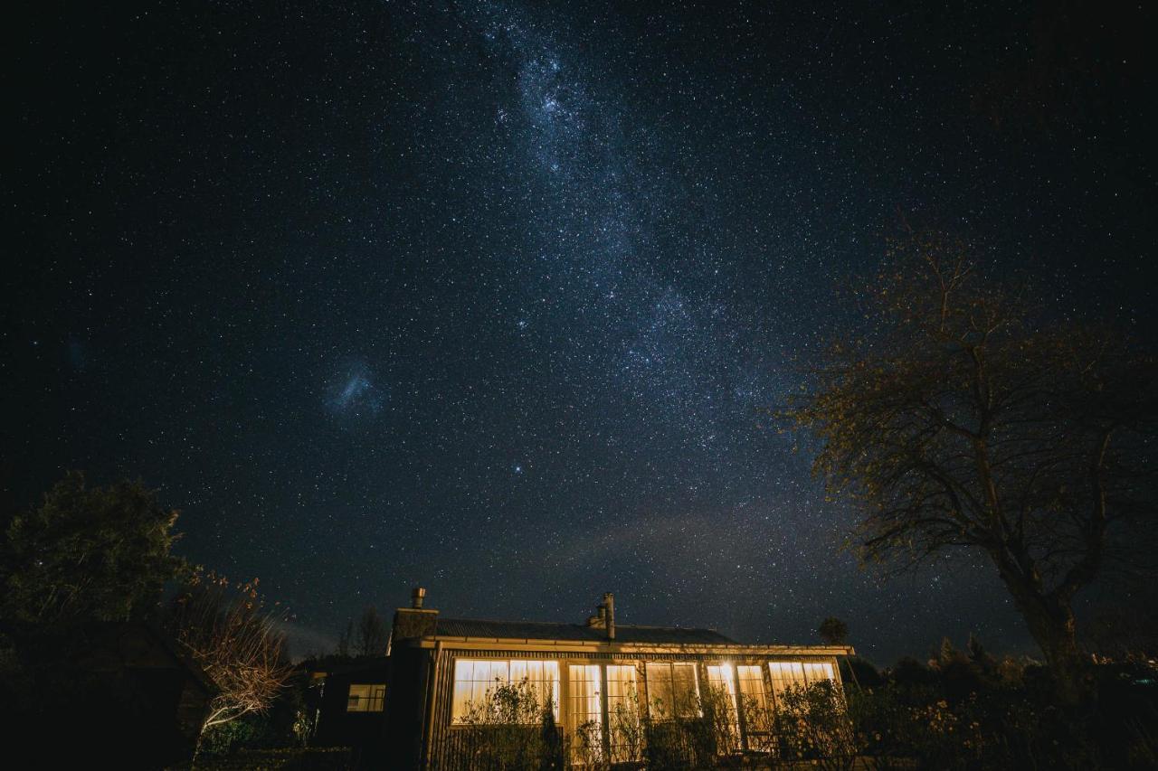Aldourie Lodge - Лейк Текапо Екстериор снимка